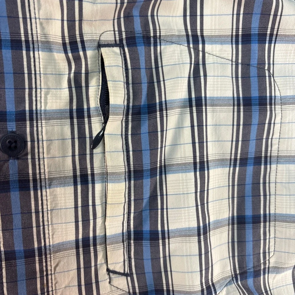 The North Face‎ Breathable Button Up Short Sleeve Shirt Blue And White- Large